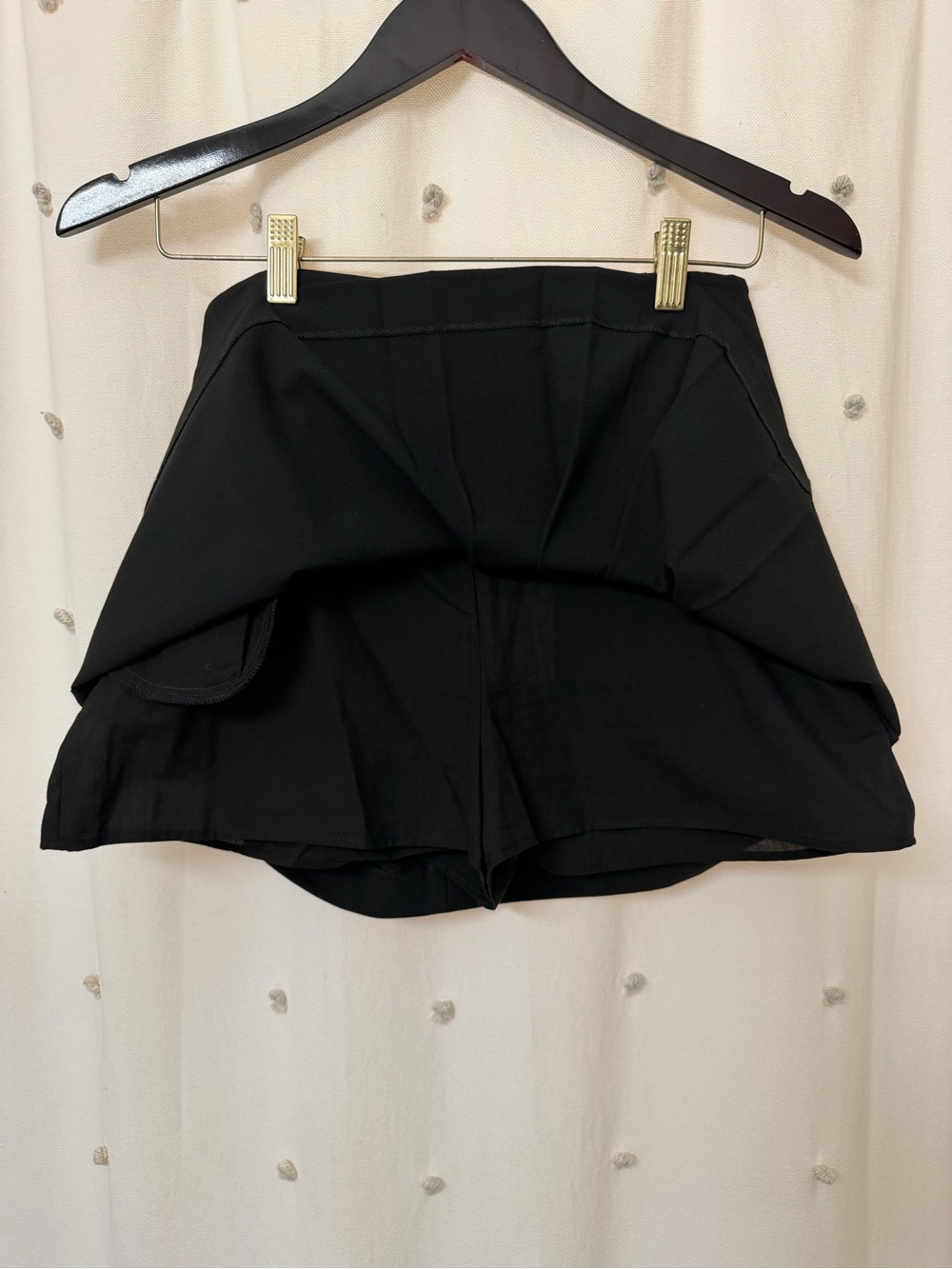 Zara Black Pleated Front Mini Skort - Picture 3 of 7